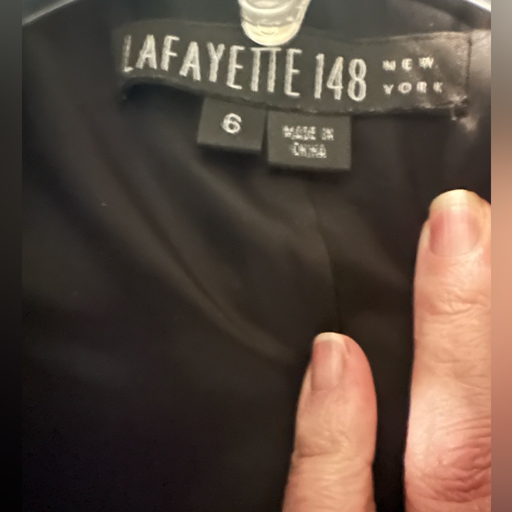 EUC•Lafayette 148 New York• Blazer• black• Size6 - Picture 2 of 4